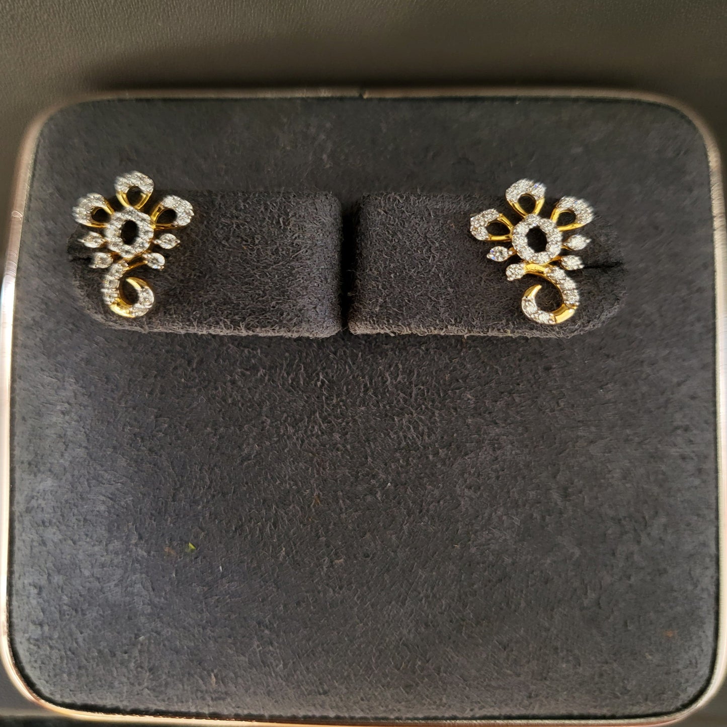 Ear ring 18kt ER00092
