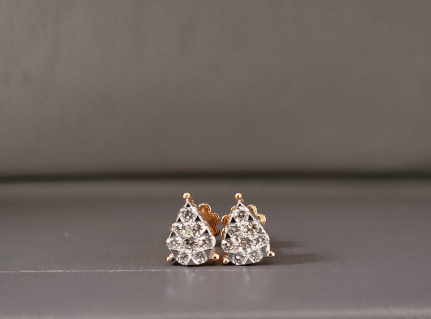 Ear ring 18kt ER00063