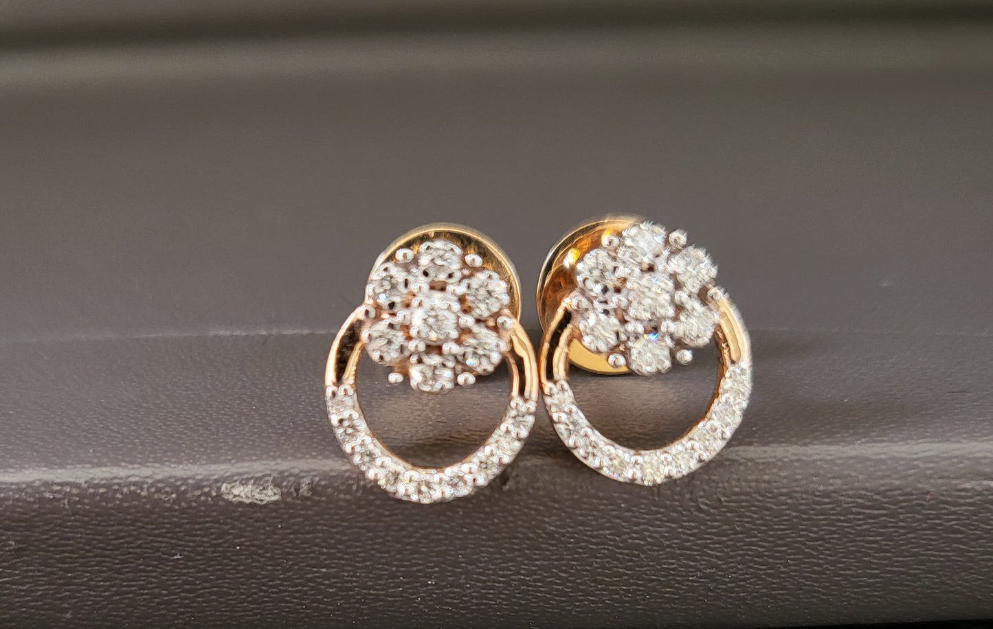 Ear ring 18kt ER000145