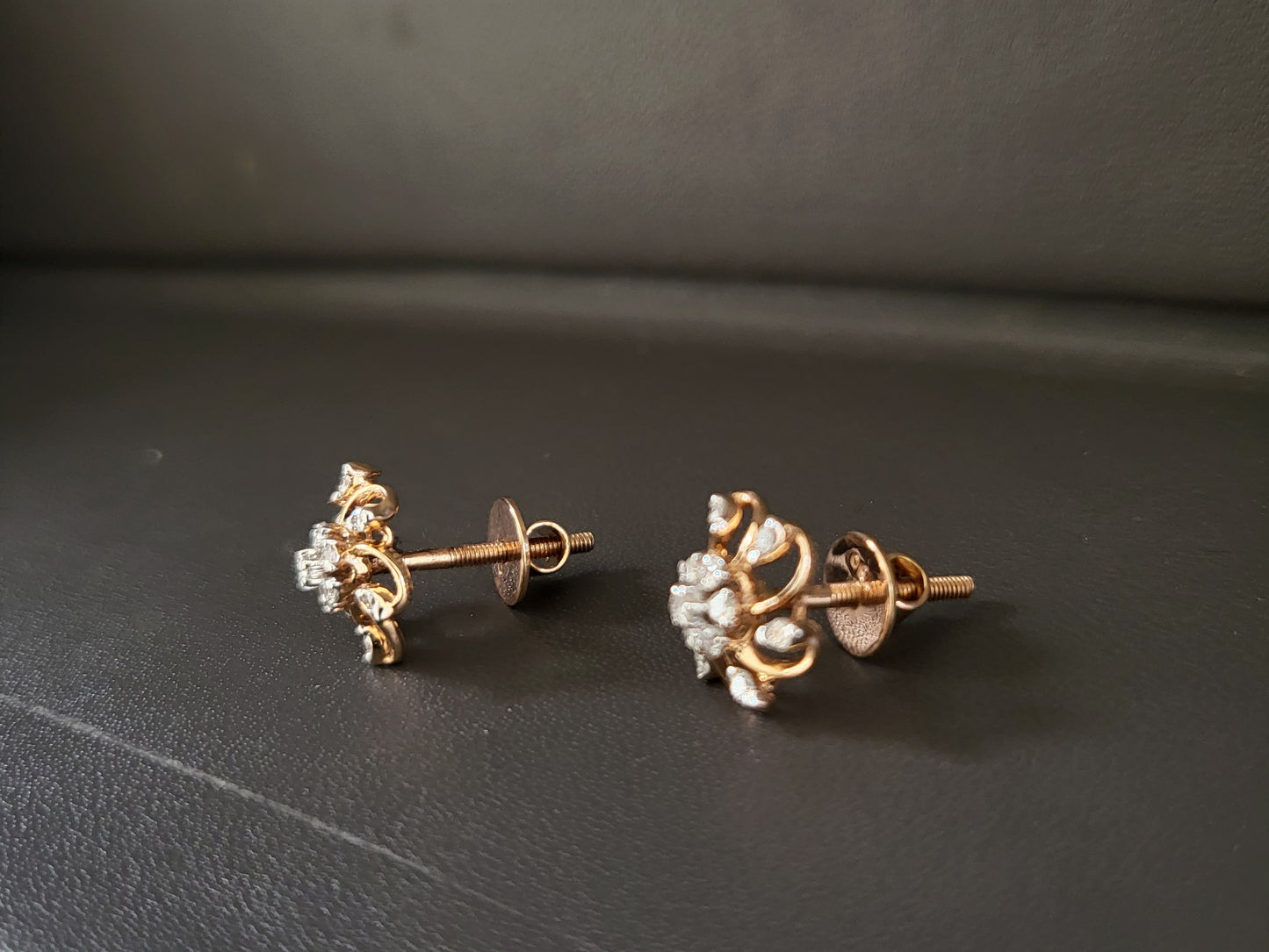 Ear ring 18kt ER00181