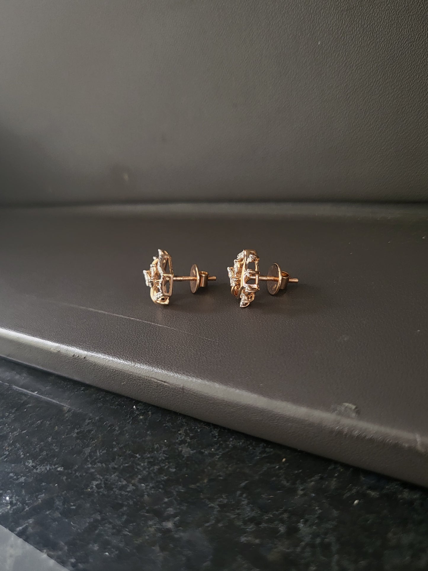 Ear ring 18kt ER00215
