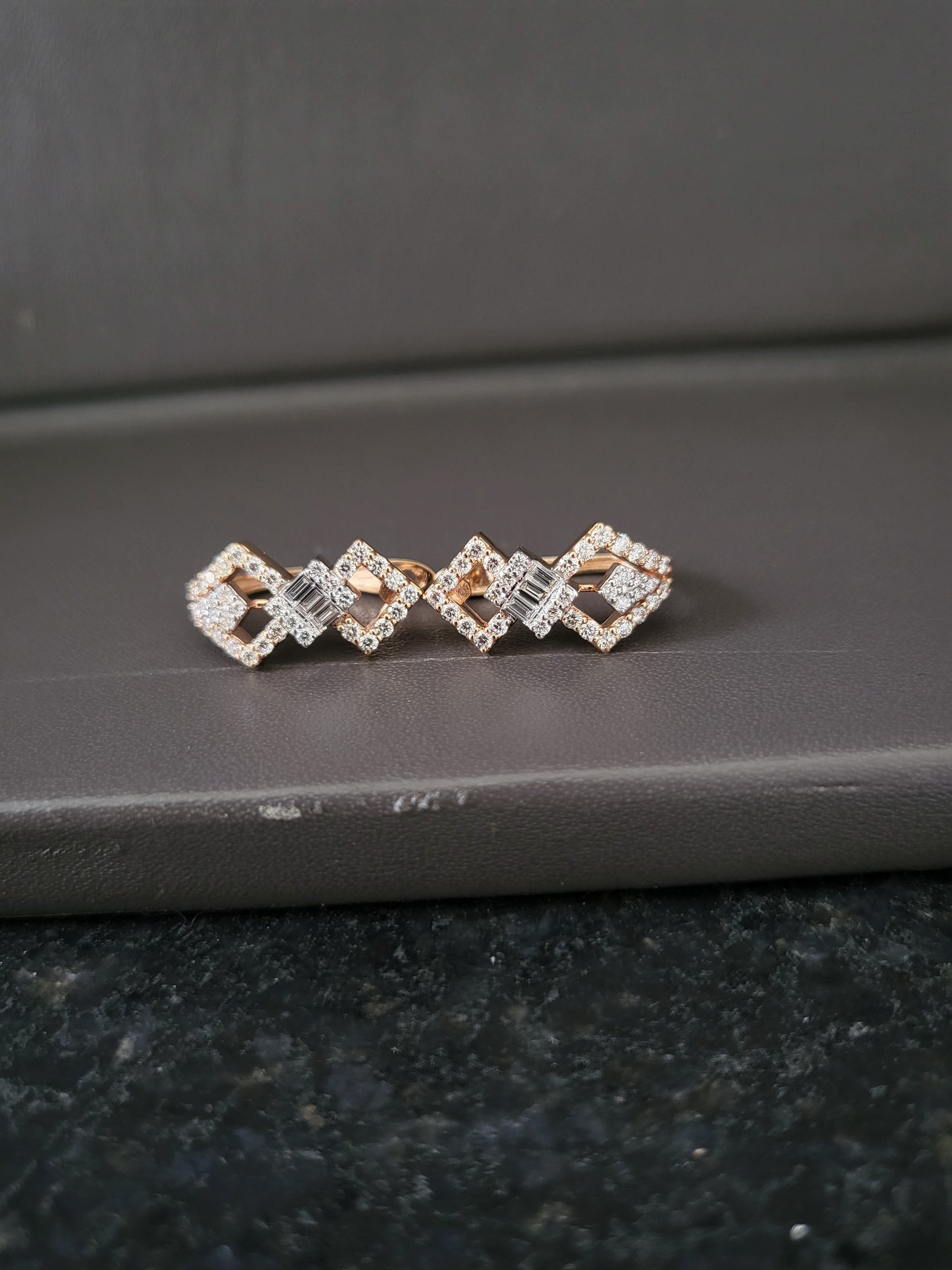 Ear ring 18kt ER00223