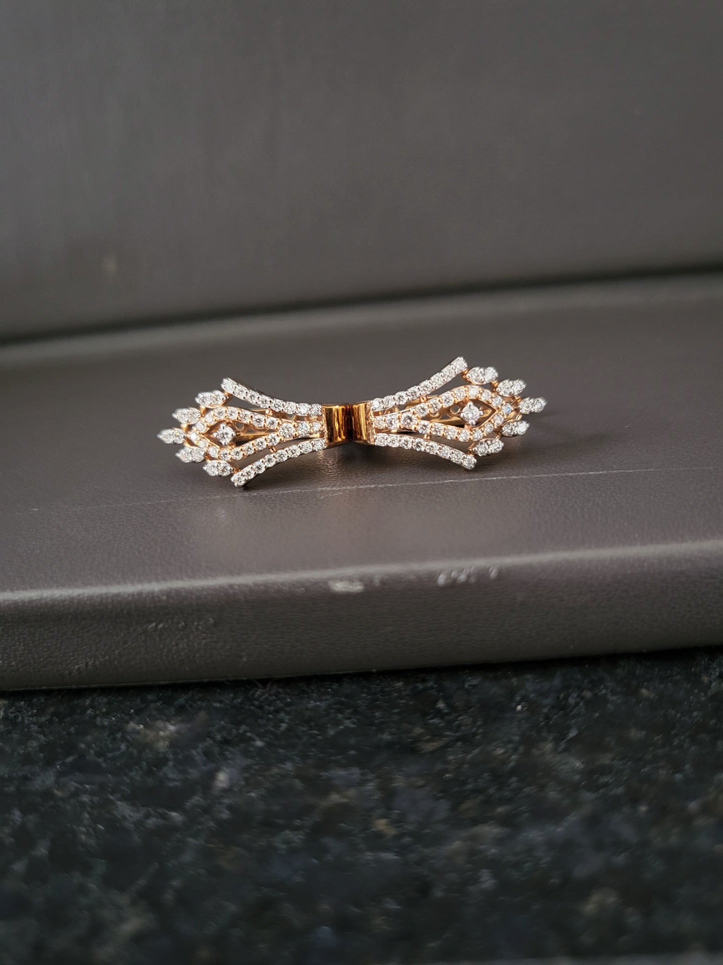 Ear ring 18kt ER00224