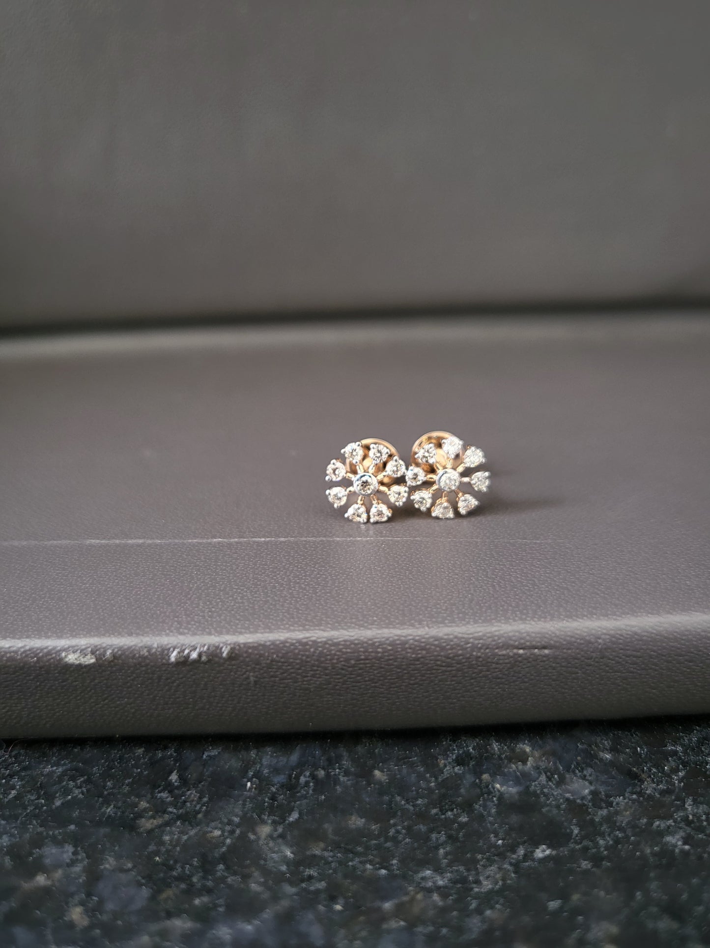Ear ring 18kt ER00225
