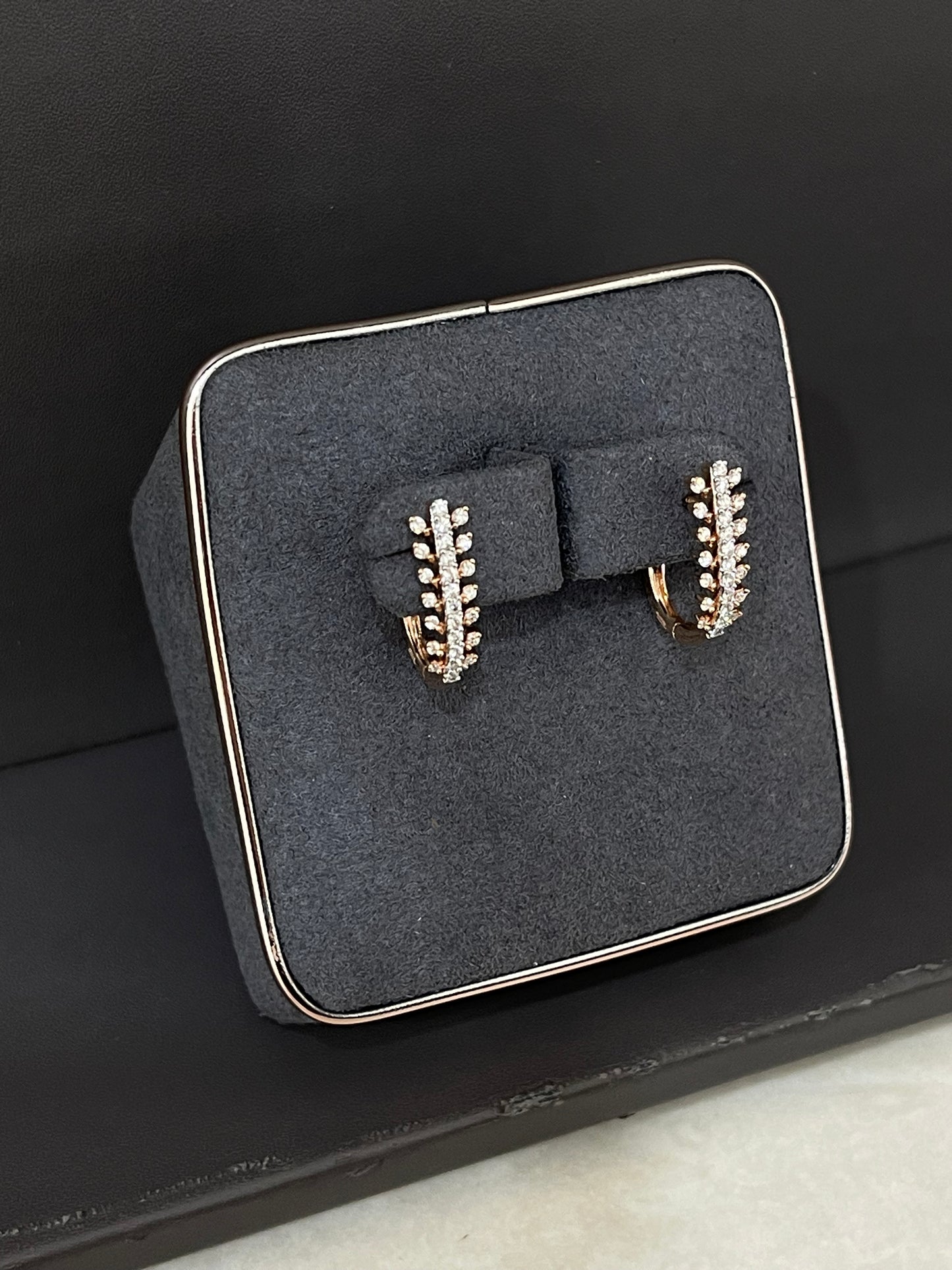 Ear ring 18kt ER00253