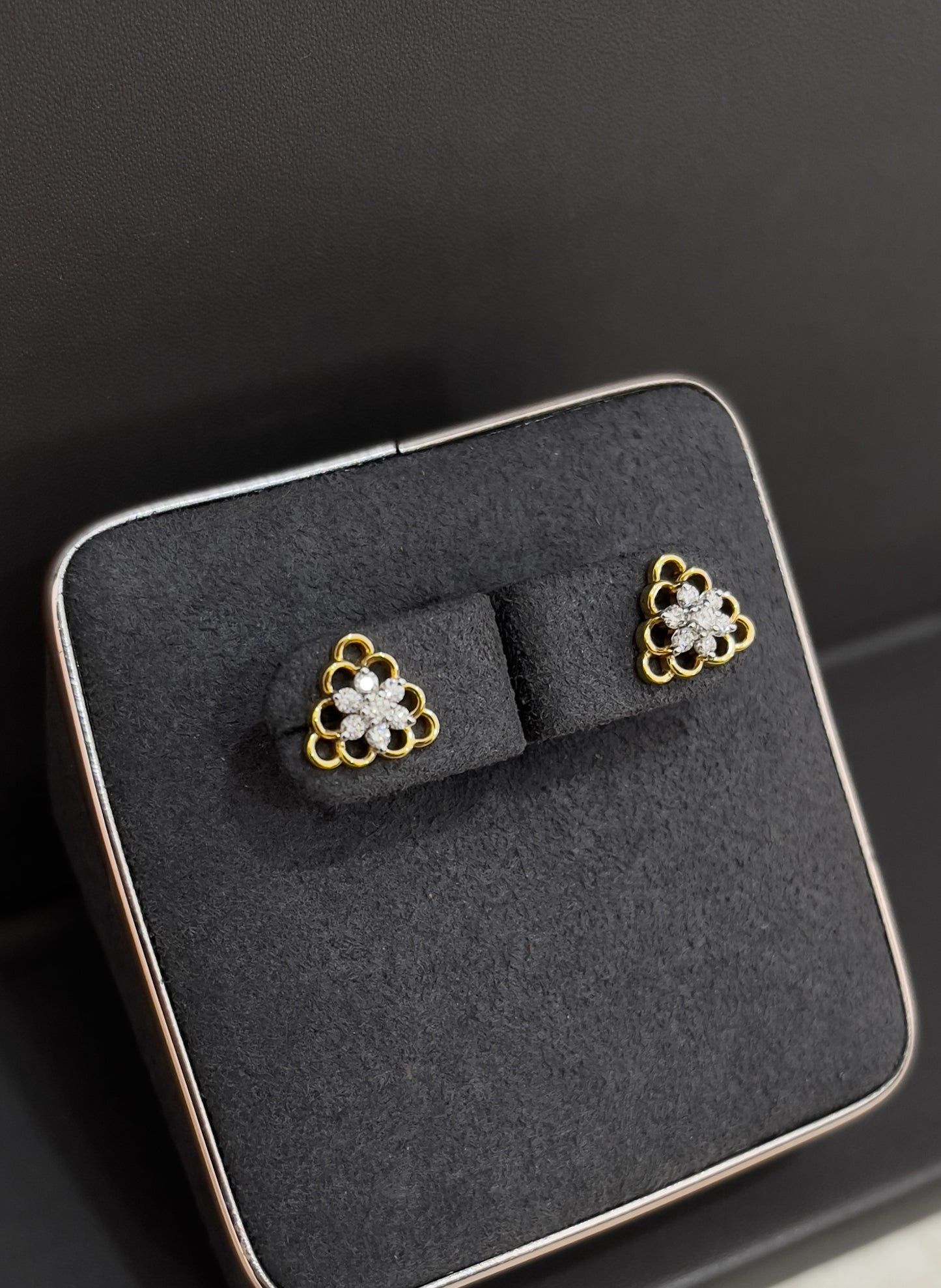 Ear ring 18kt ER00264