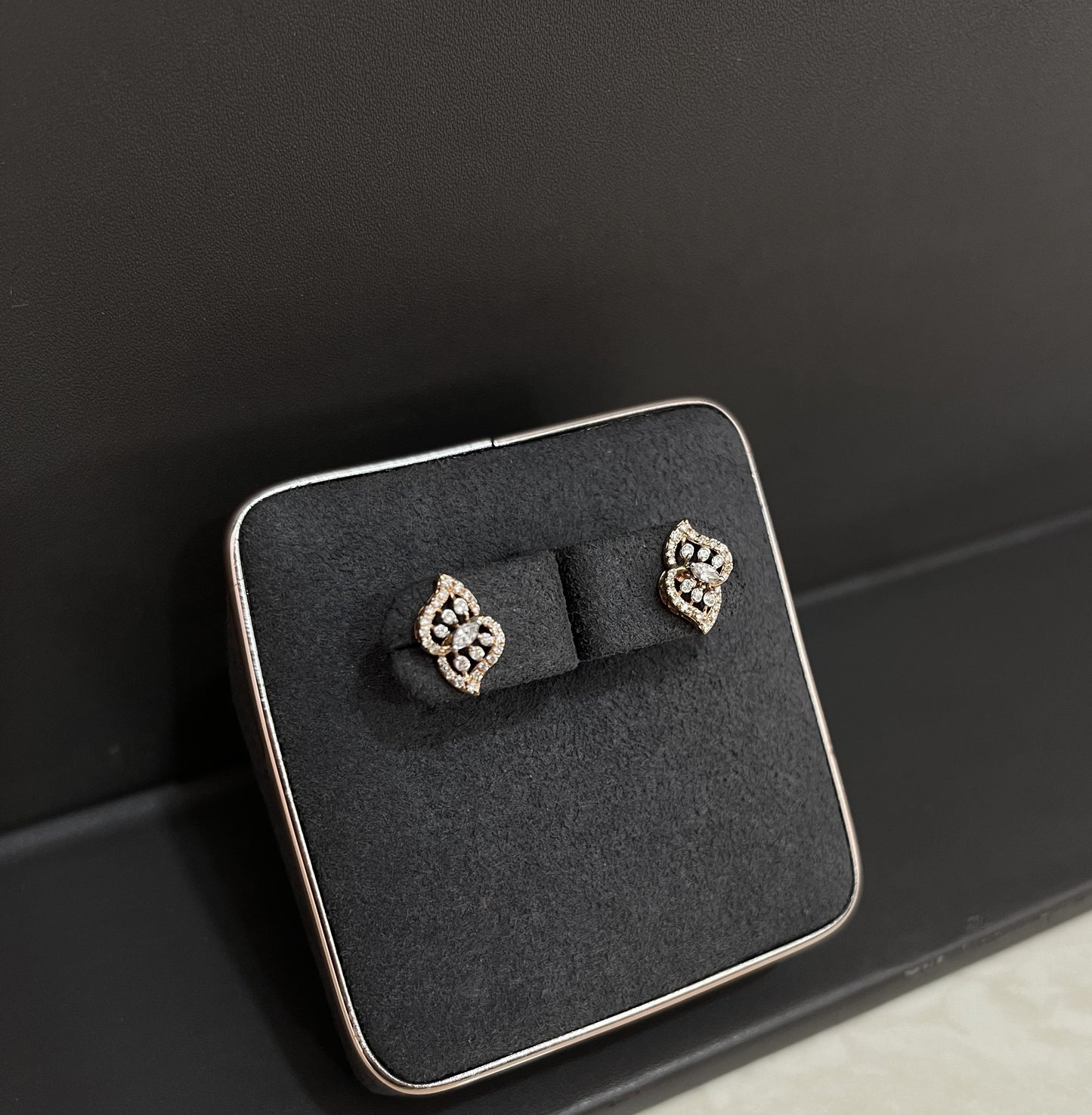 Ear ring 18kt ER00265