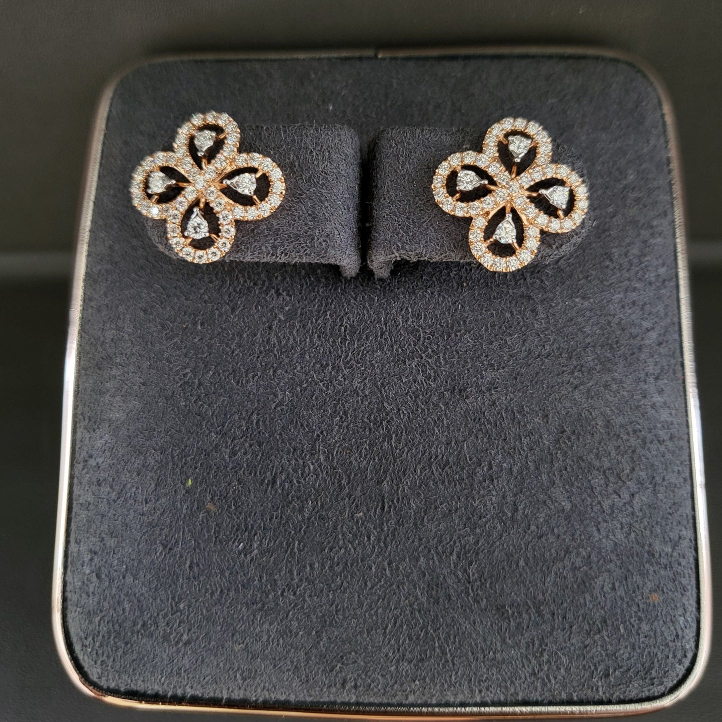 Ear ring 18kt ER00147