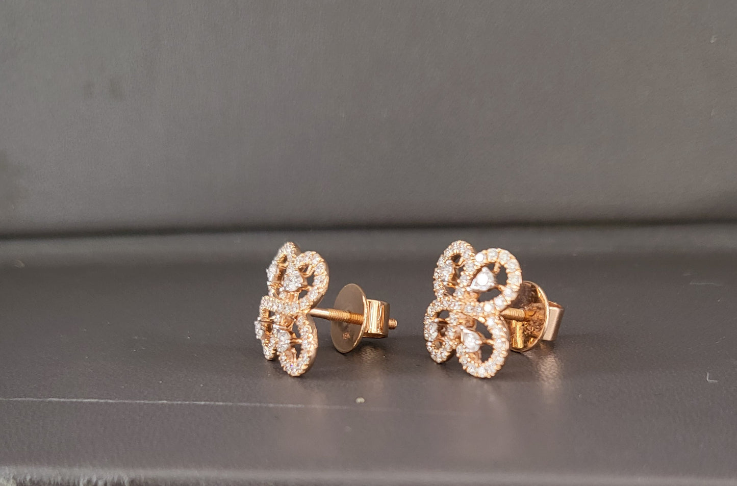 Ear ring 18kt ER00147
