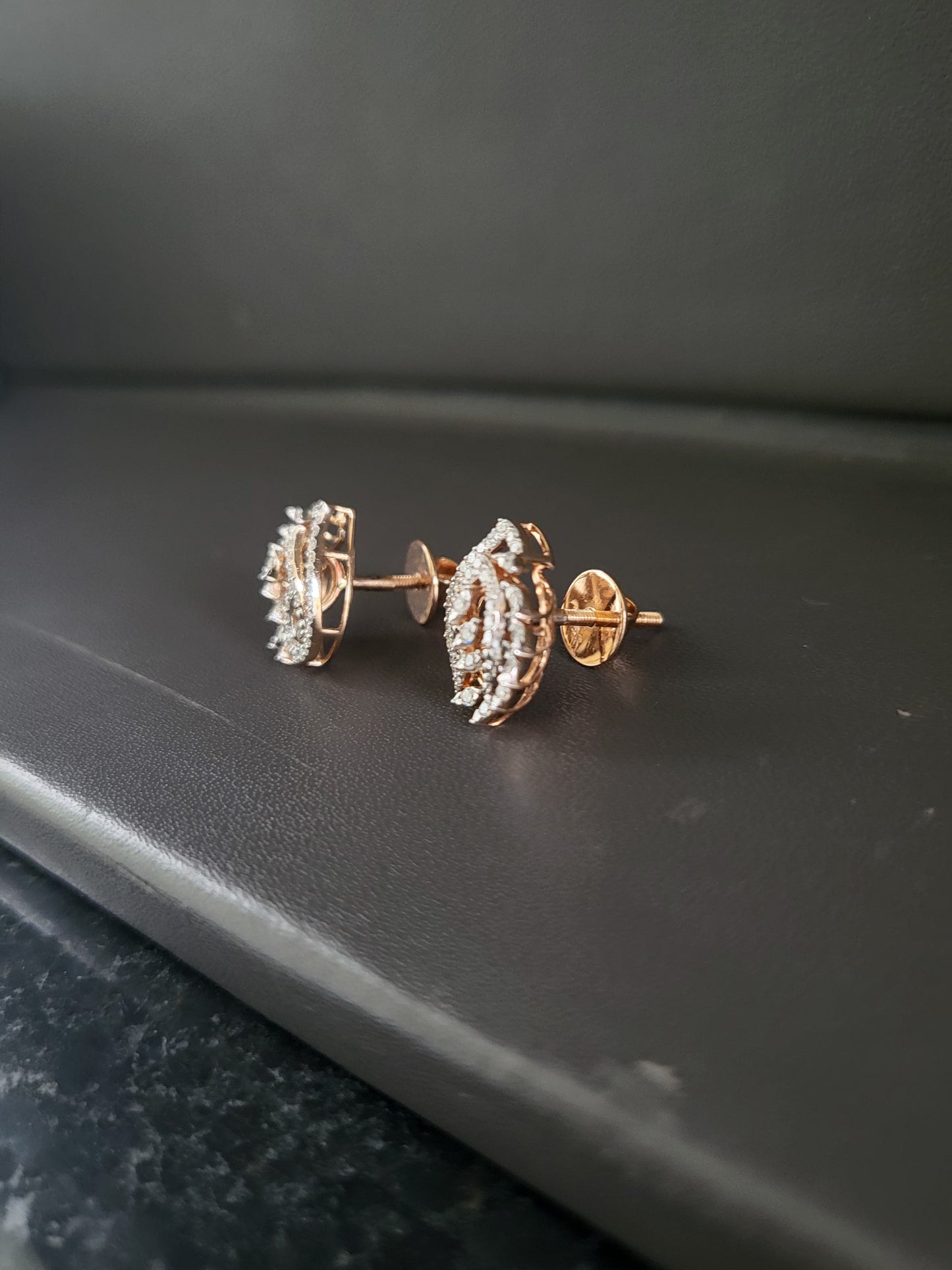 Ear ring 18kt ER00211
