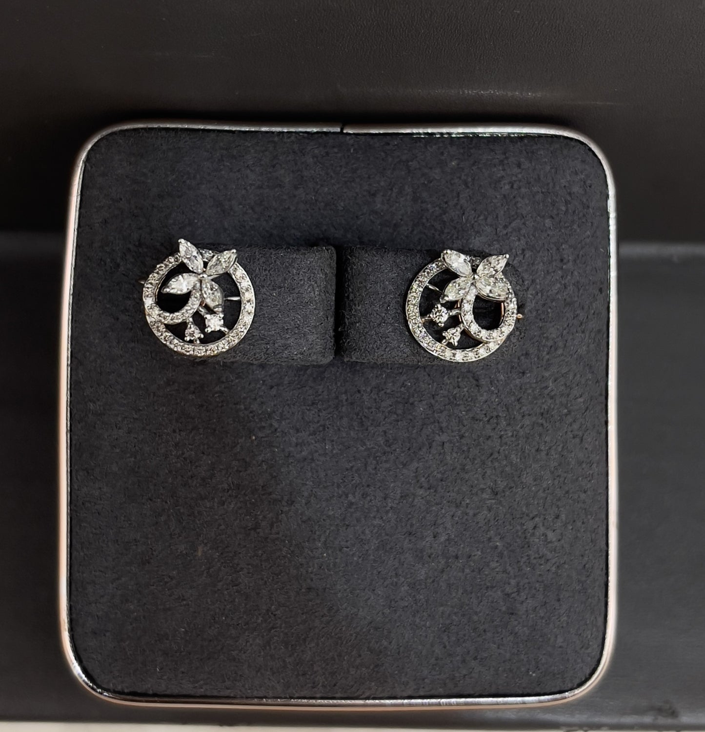 Ear ring 18kt ER00258