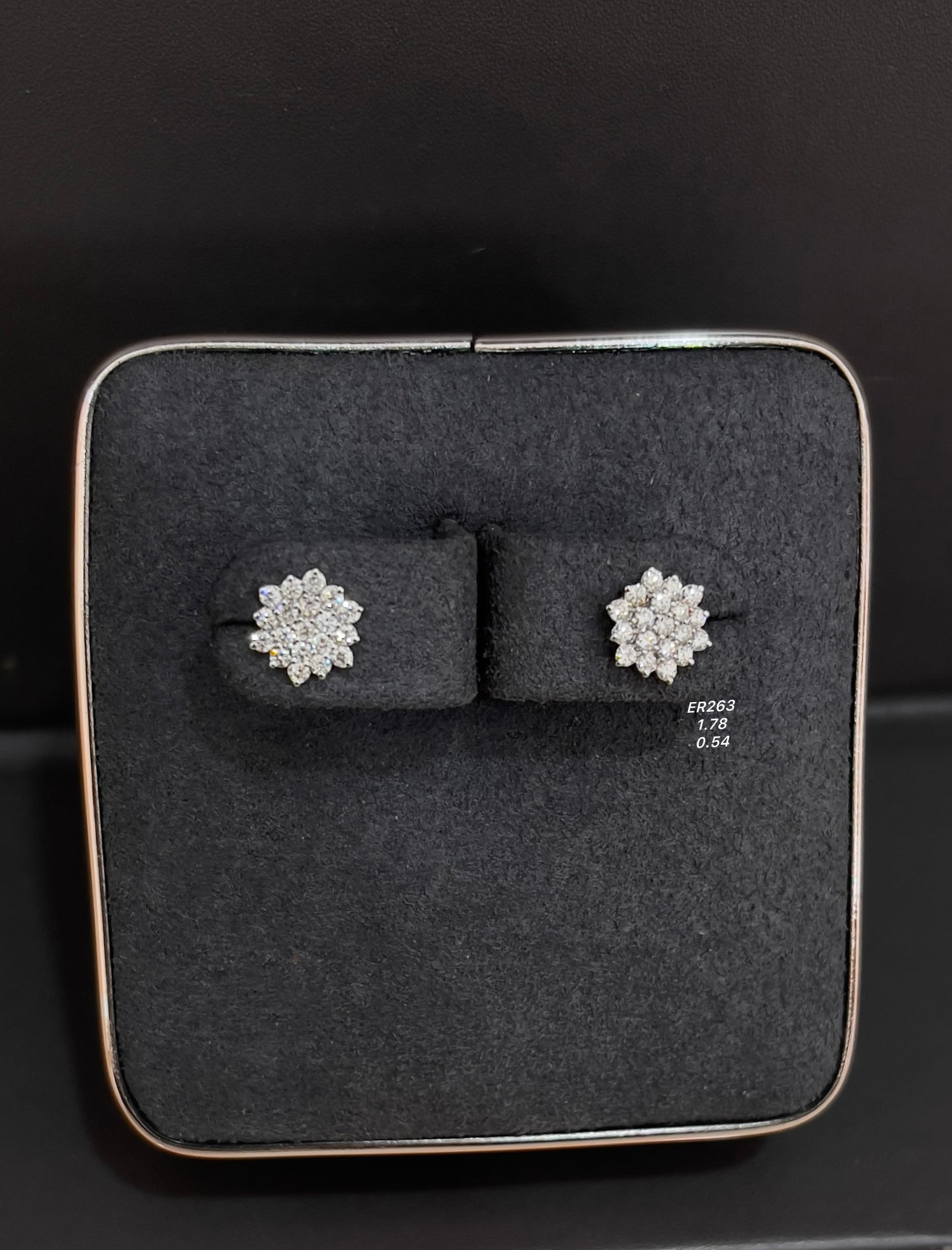 Ear ring 18kt ER00263