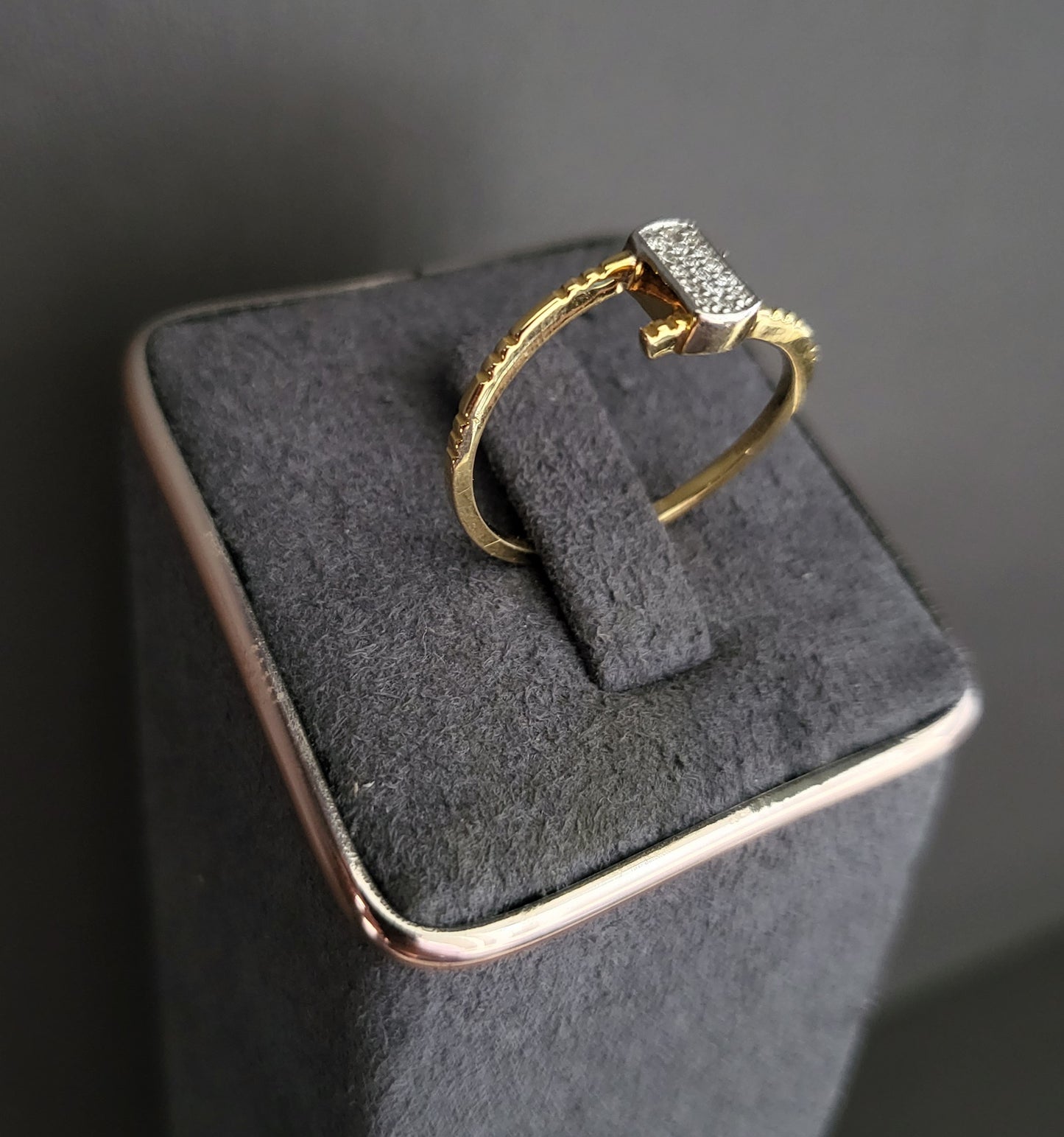 Ladies Rings 14KT RG00253